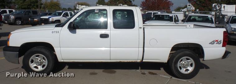 image for item DA3794 2003 Chevrolet Silverado 1500 Ext. Cab pickup truck