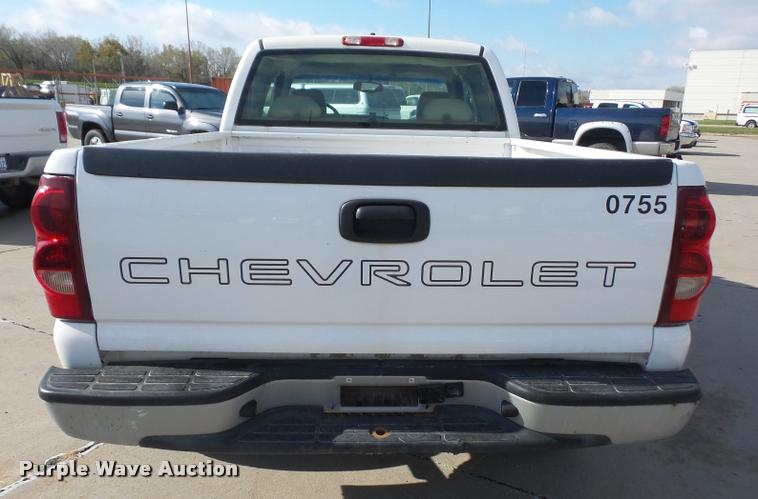 image for item DA3794 2003 Chevrolet Silverado 1500 Ext. Cab pickup truck