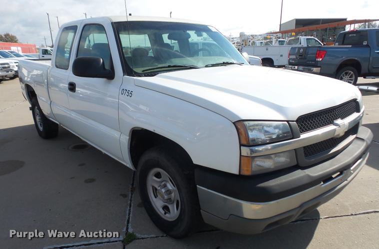 image for item DA3794 2003 Chevrolet Silverado 1500 Ext. Cab pickup truck