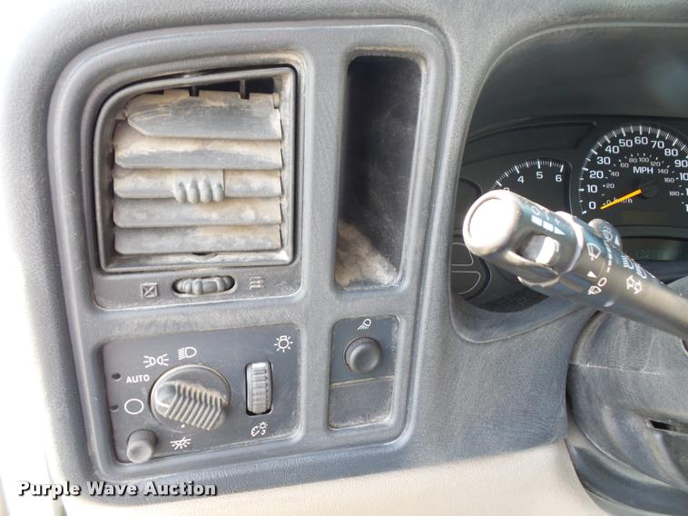 image for item DA3794 2003 Chevrolet Silverado 1500 Ext. Cab pickup truck