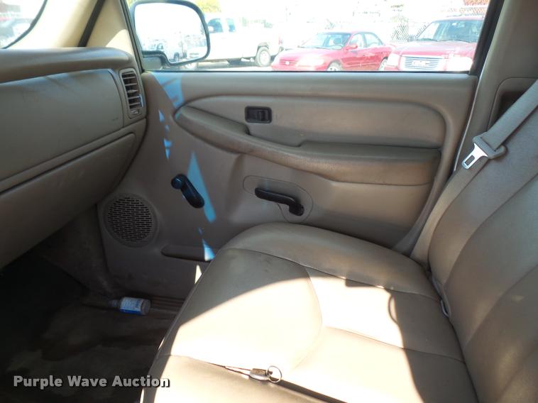 image for item DA3794 2003 Chevrolet Silverado 1500 Ext. Cab pickup truck