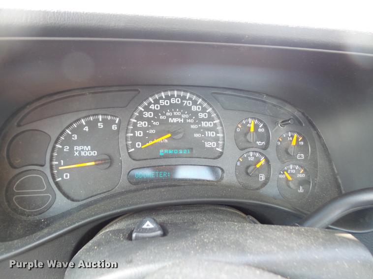 image for item DA3796 2005 Chevrolet Silverado 1500 pickup truck