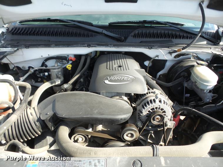 image for item DA3796 2005 Chevrolet Silverado 1500 pickup truck