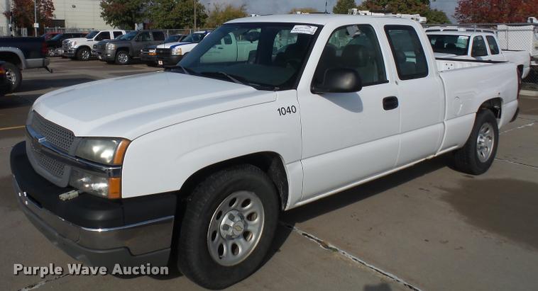image for item DA3797 2005 Chevrolet Silverado 1500 Ext. Cab pickup truck