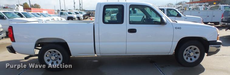 image for item DA3797 2005 Chevrolet Silverado 1500 Ext. Cab pickup truck