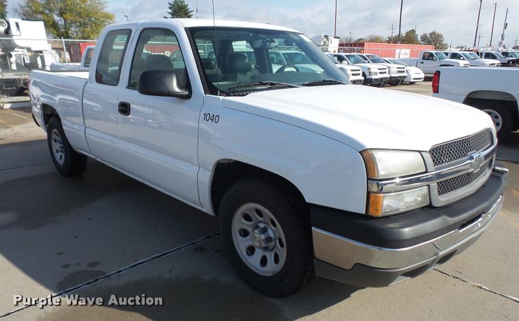 image for item DA3797 2005 Chevrolet Silverado 1500 Ext. Cab pickup truck