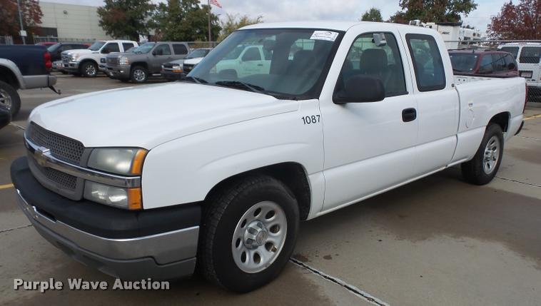 image for item DA3798 2005 Chevrolet Silverado 1500 Ext. Cab pickup truck
