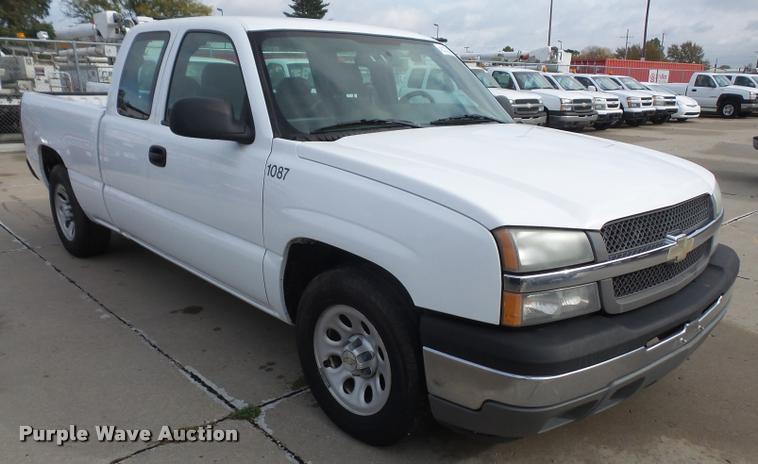 image for item DA3798 2005 Chevrolet Silverado 1500 Ext. Cab pickup truck