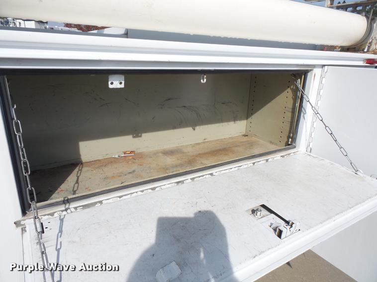 image for item DA3813 2006 Chevrolet Silverado 2500HD utility truck