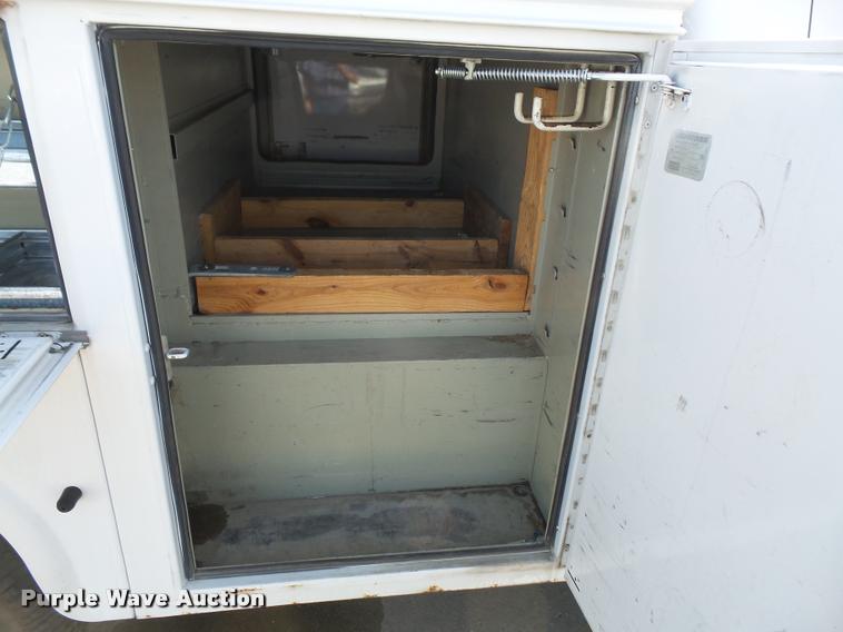 image for item DA3813 2006 Chevrolet Silverado 2500HD utility truck