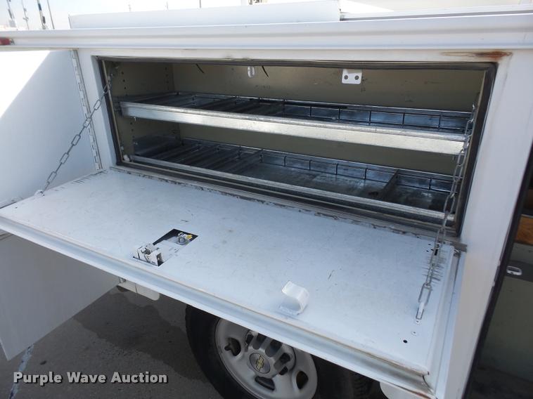 image for item DA3813 2006 Chevrolet Silverado 2500HD utility truck