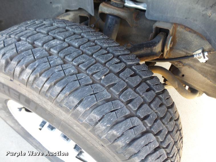 image for item DA3813 2006 Chevrolet Silverado 2500HD utility truck