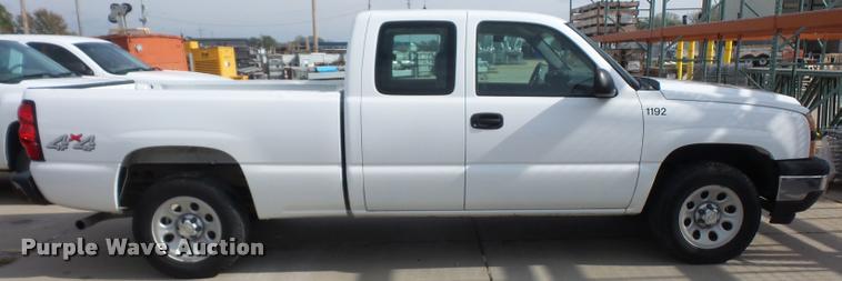 image for item DA3818 2006 Chevrolet Silverado 1500 Ext. Cab pickup truck