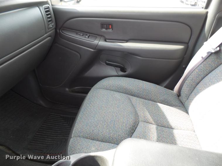 image for item DA3818 2006 Chevrolet Silverado 1500 Ext. Cab pickup truck