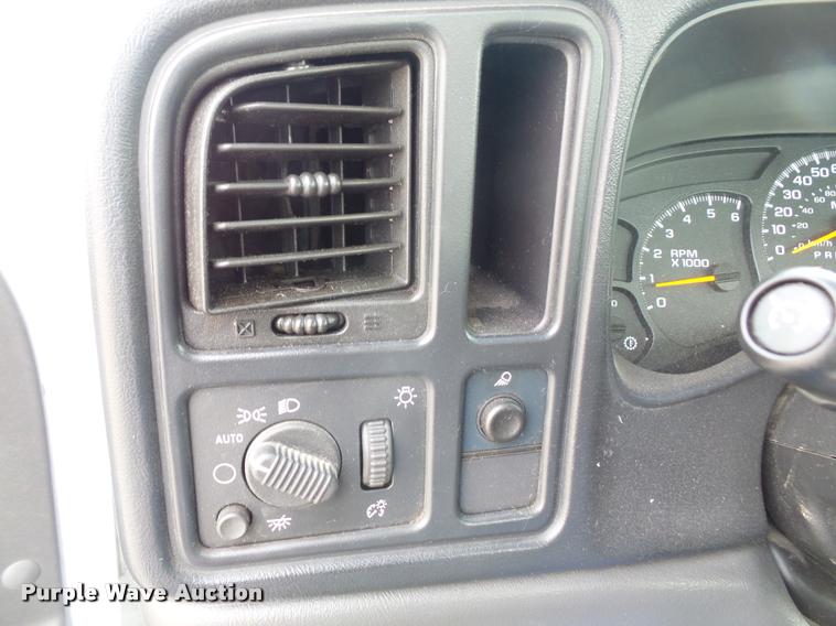 image for item DA3821 2006 Chevrolet Silverado 2500HD pickup truck