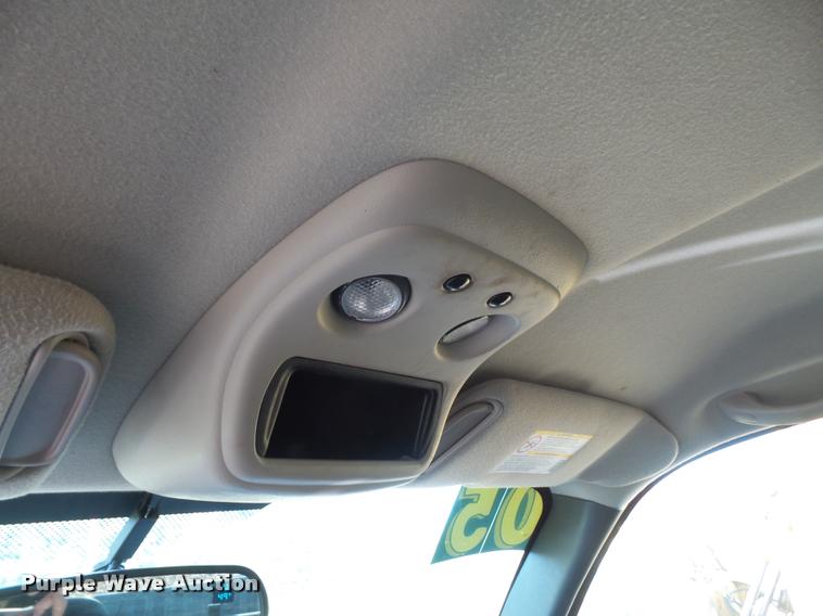 image for item DA3902 2005 Chevrolet Silverado 2500HD Ext. Cab pickup truck