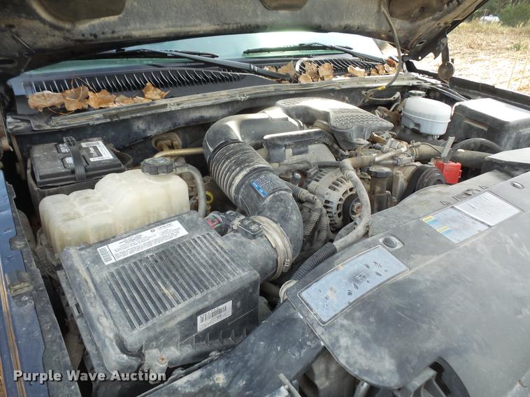 image for item DA3902 2005 Chevrolet Silverado 2500HD Ext. Cab pickup truck