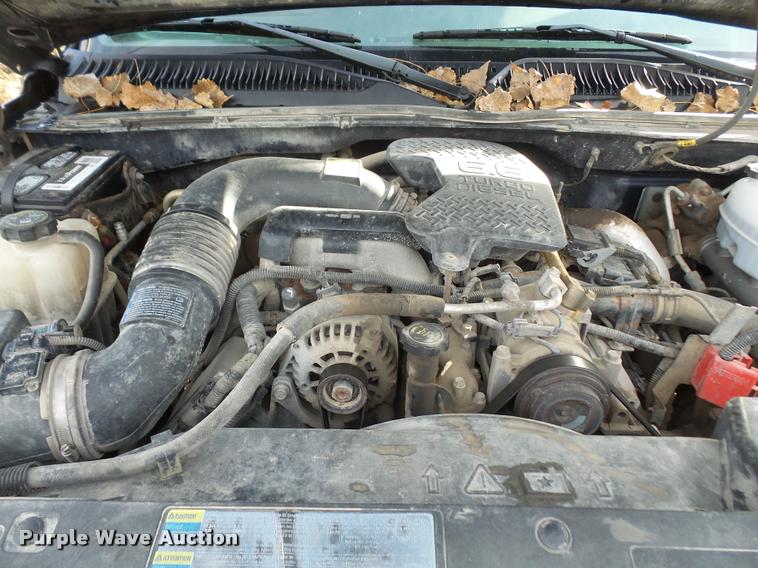 image for item DA3902 2005 Chevrolet Silverado 2500HD Ext. Cab pickup truck