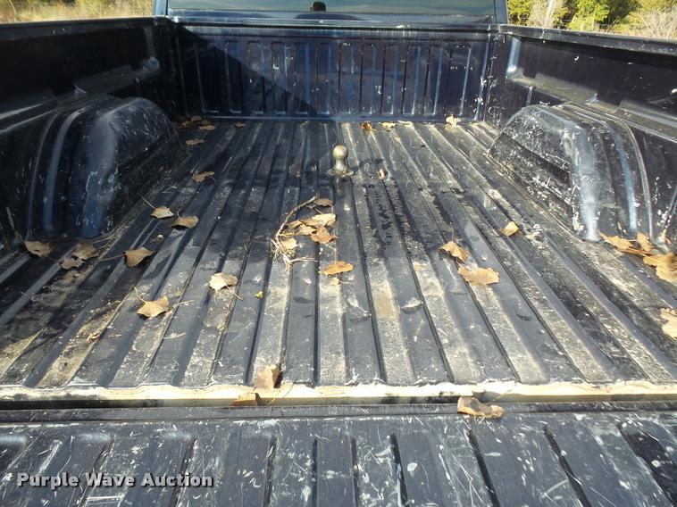 image for item DA3902 2005 Chevrolet Silverado 2500HD Ext. Cab pickup truck