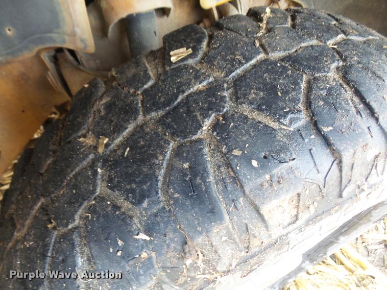 image for item DA3902 2005 Chevrolet Silverado 2500HD Ext. Cab pickup truck