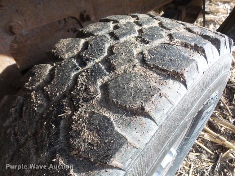 image for item DA3902 2005 Chevrolet Silverado 2500HD Ext. Cab pickup truck