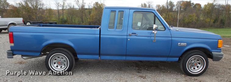 image for item DA3918 1989 Ford F150 SuperCab pickup truck
