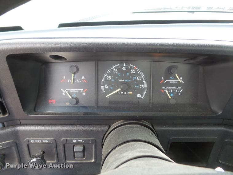 image for item DA3918 1989 Ford F150 SuperCab pickup truck