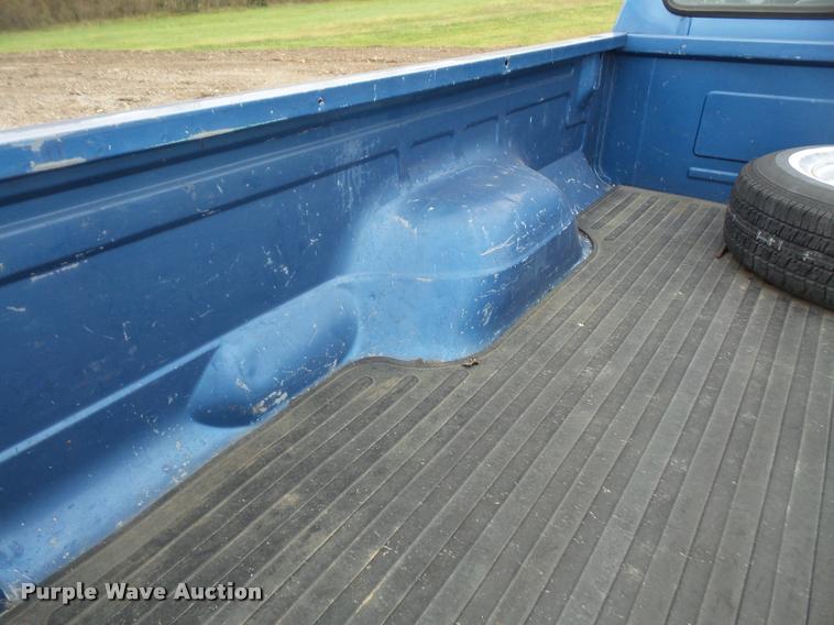 image for item DA3918 1989 Ford F150 SuperCab pickup truck