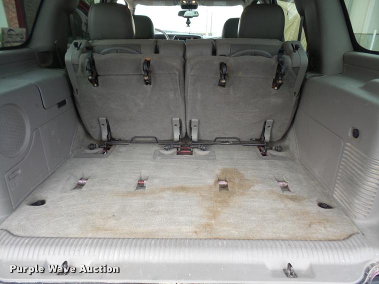 image for item DA3935 2004 GMC Yukon Denali SUV