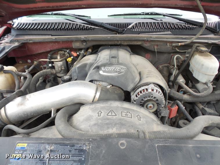 image for item DA3935 2004 GMC Yukon Denali SUV