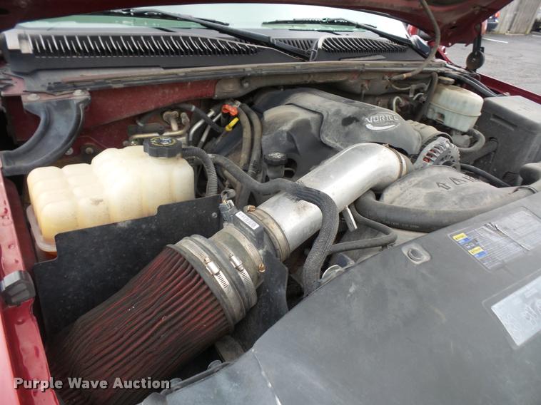 image for item DA3935 2004 GMC Yukon Denali SUV