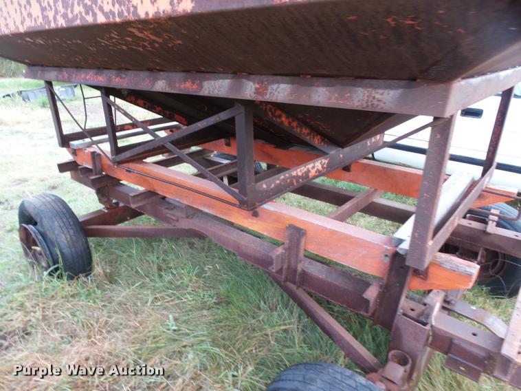 image for item DA4257 Gravity wagon