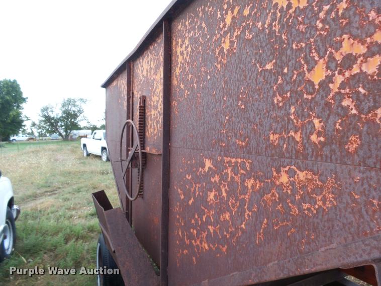 image for item DA4257 Gravity wagon