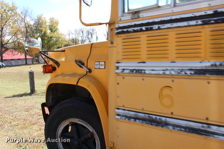 image for item DA4277 1986 Chevrolet C60 bus