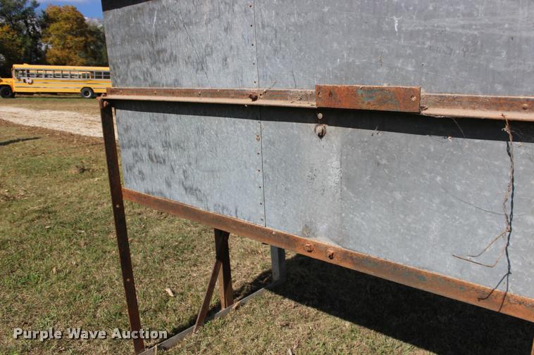 image for item DA4278 Gleaner grain bin