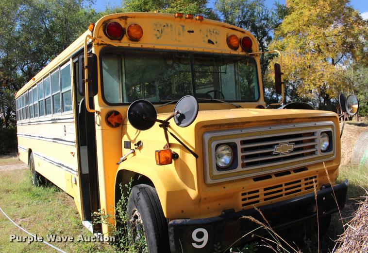 image for item DA4280 1988 Chevrolet C60 bus