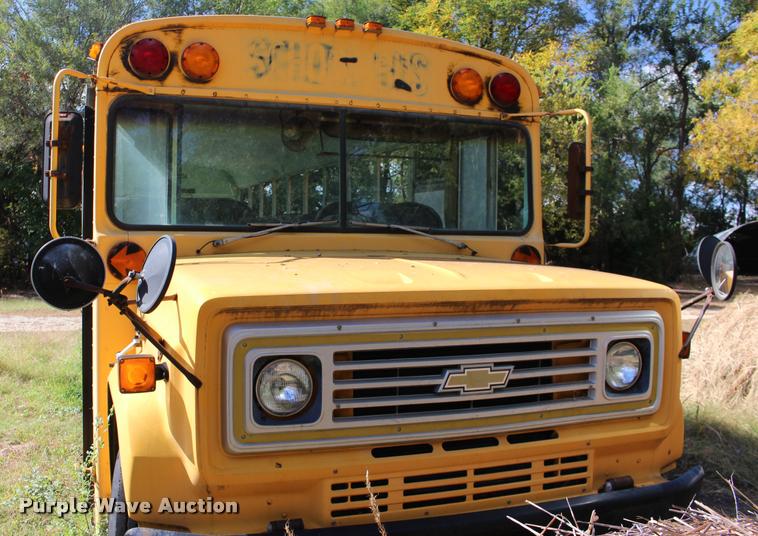 image for item DA4280 1988 Chevrolet C60 bus