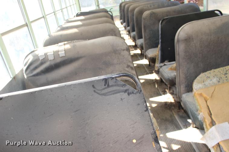 image for item DA4280 1988 Chevrolet C60 bus