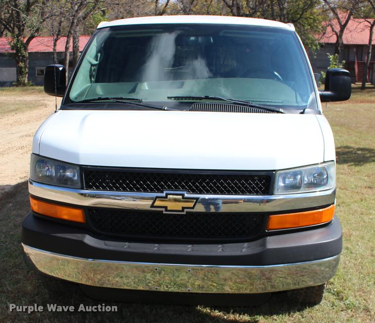 image for item DA4281 2005 Chevrolet Express 3500 van