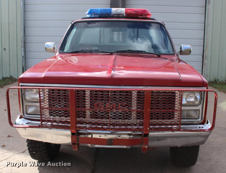 image for item DA4282 1986 GMC Sierra 2500 pickup truck