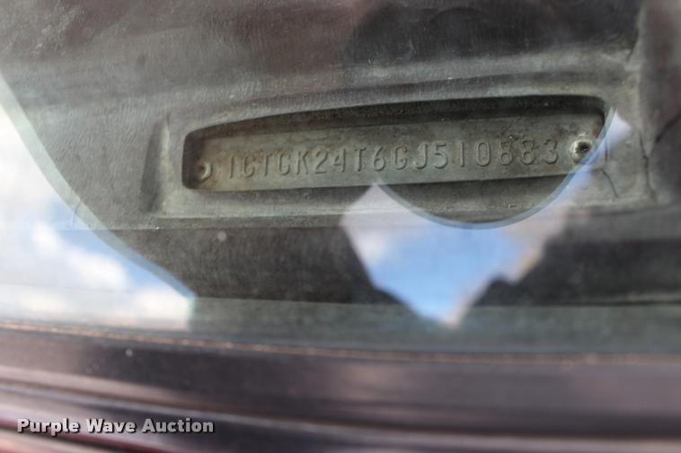 image for item DA4282 1986 GMC Sierra 2500 pickup truck