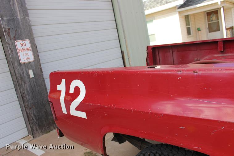 image for item DA4282 1986 GMC Sierra 2500 pickup truck