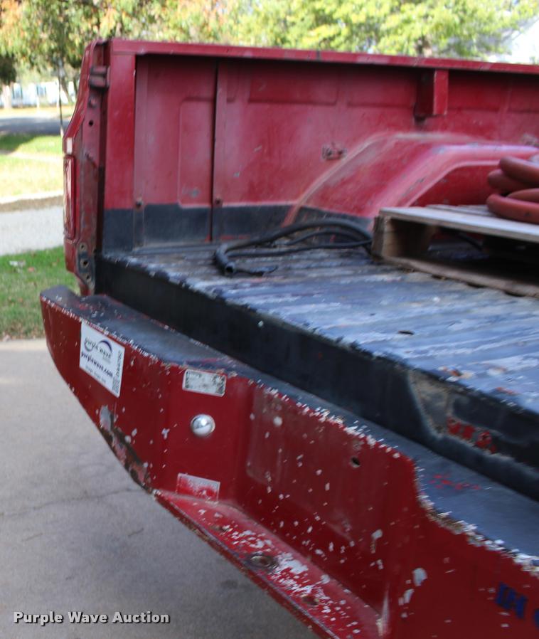 image for item DA4282 1986 GMC Sierra 2500 pickup truck