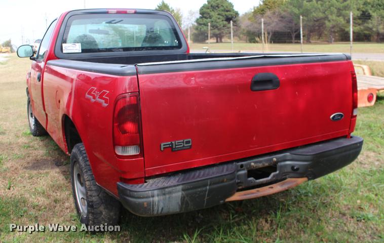 image for item DA4283 2004 Ford F150 XL pickup truck