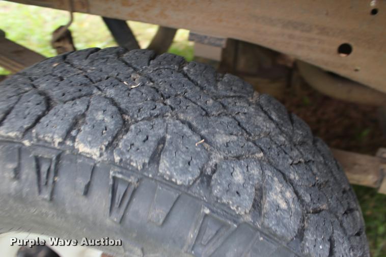 image for item DA4283 2004 Ford F150 XL pickup truck