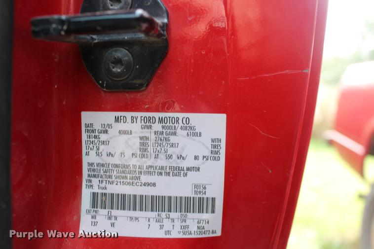 image for item DA4284 2006 Ford F250 Super Duty pickup truck