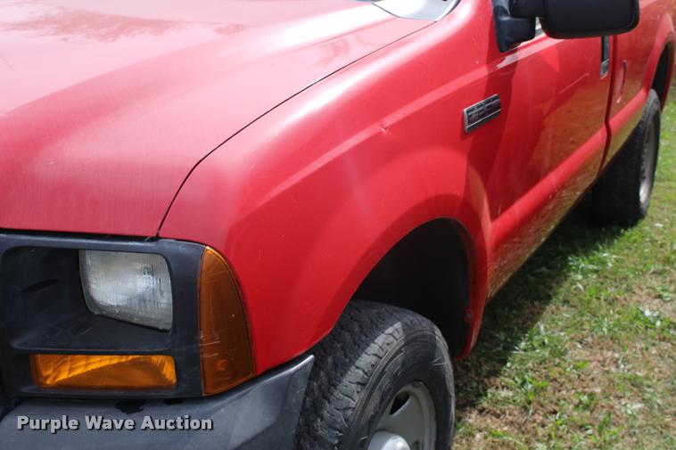 image for item DA4284 2006 Ford F250 Super Duty pickup truck