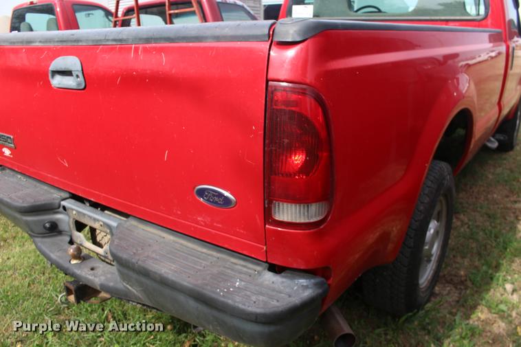 image for item DA4284 2006 Ford F250 Super Duty pickup truck