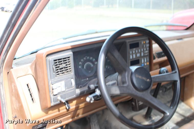 image for item DA4285 1991 Chevrolet 1500 pickup truck