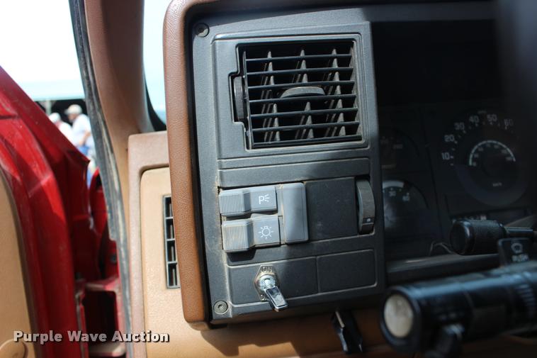 image for item DA4285 1991 Chevrolet 1500 pickup truck